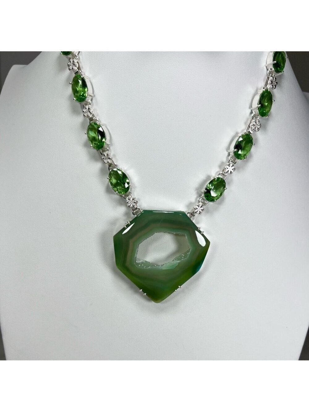 Green Solar Quartz Large Gemstone Necklace & Bracelet ONLY - Picture 4 of 9